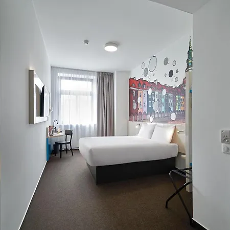 Old Town Отель 3*