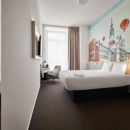 Old Town Отель Познань