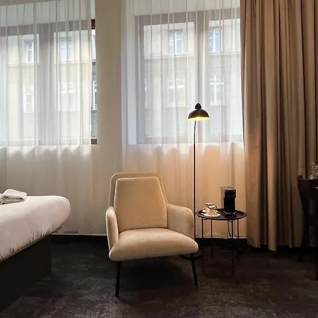 Hotel Old Town 3*